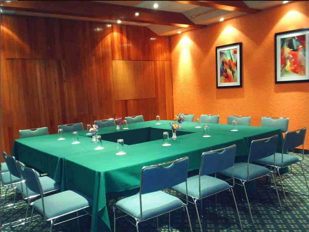 Segovia Regency Hotel Cidade do México