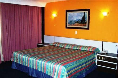 Hotel Segovia Regency Cidade do México
