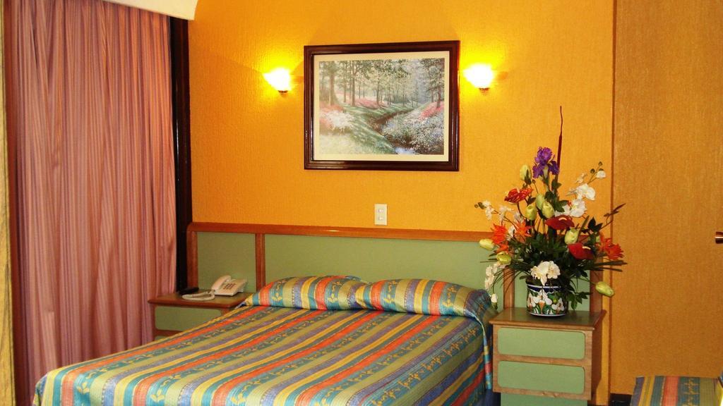 Hotel Segovia Regency Cidade do México